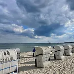 Strandhaus 2c *